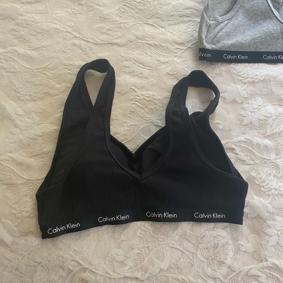 BUNDLE (2) Calvin Klein Padded Bralettes - Picture 4 of 6